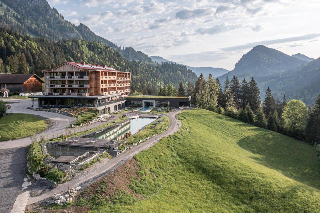 Ruhehotel & Naturresort Rehbach - Adults Only Schattwald Dış mekan fotoğraf