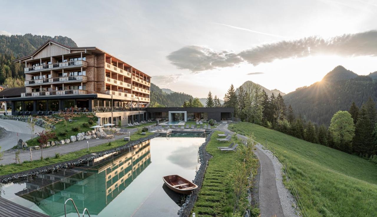 Ruhehotel & Naturresort Rehbach - Adults Only Schattwald Dış mekan fotoğraf
